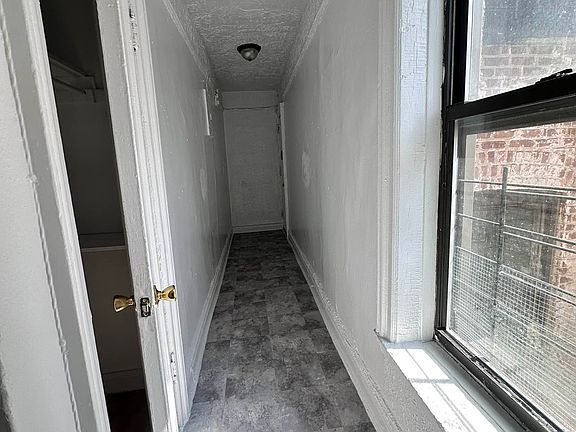 4th image of 14825 88th Ave #E