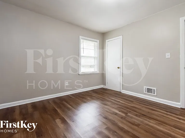 3217 Sandusky Dr — Photo 13