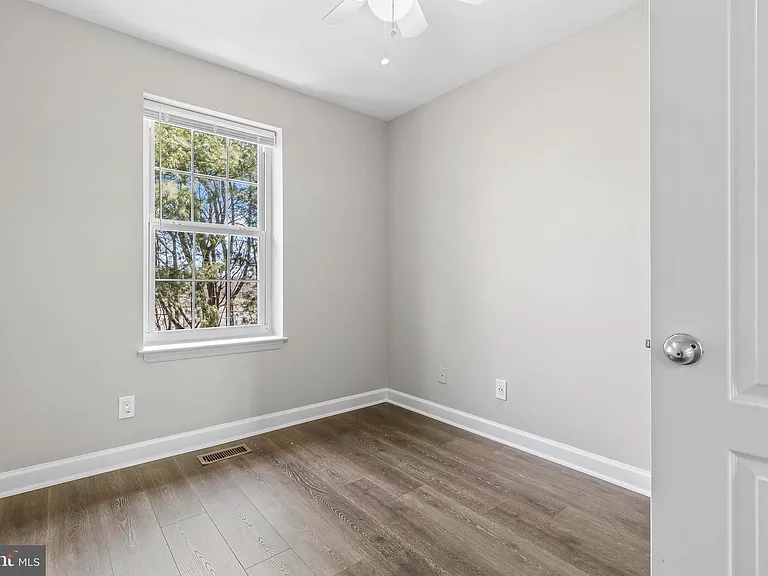 3842 Chesterwood Dr #3842 — Photo 17