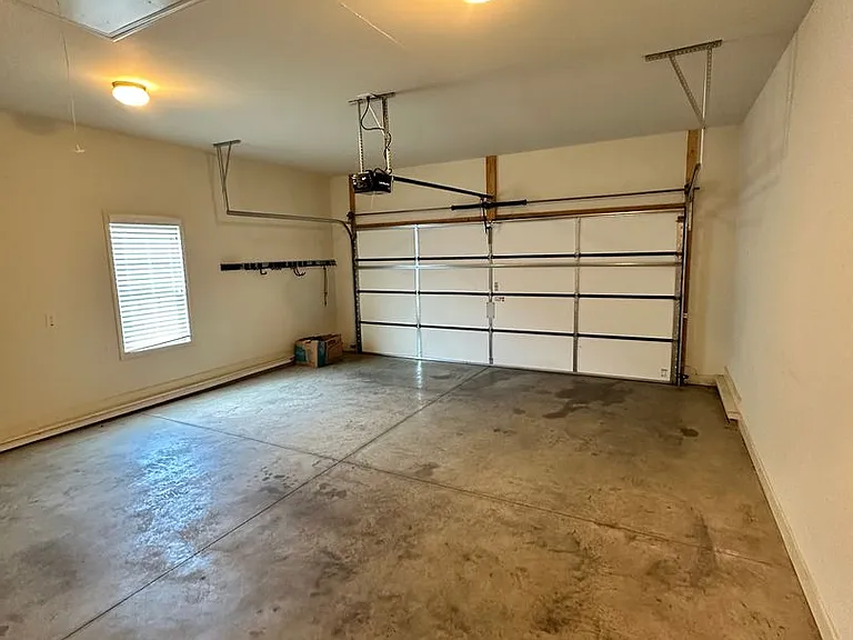 436 Lucy Cir — Photo 23