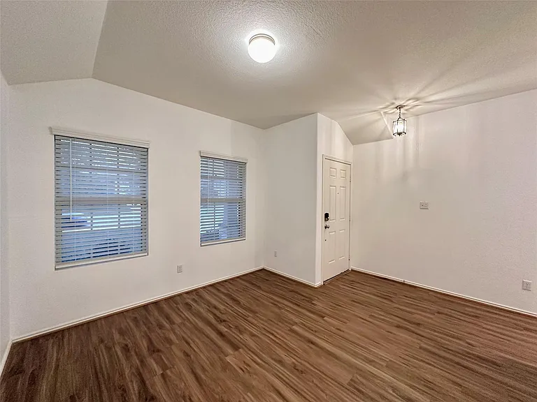 6508 Cetone Ter — Photo 5