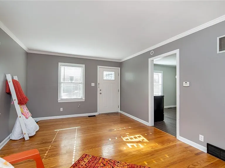 6028 Birchwood Ave — Photo 13