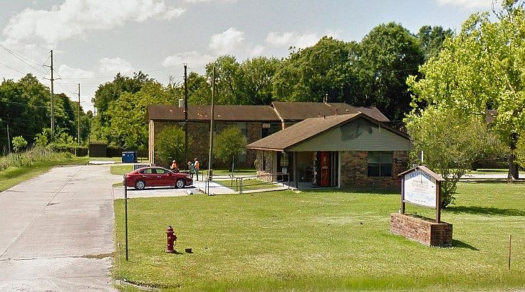 1st image of 865 Highway 105 E #865
