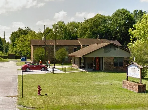 865 Highway 105 E, Sour Lake, TX