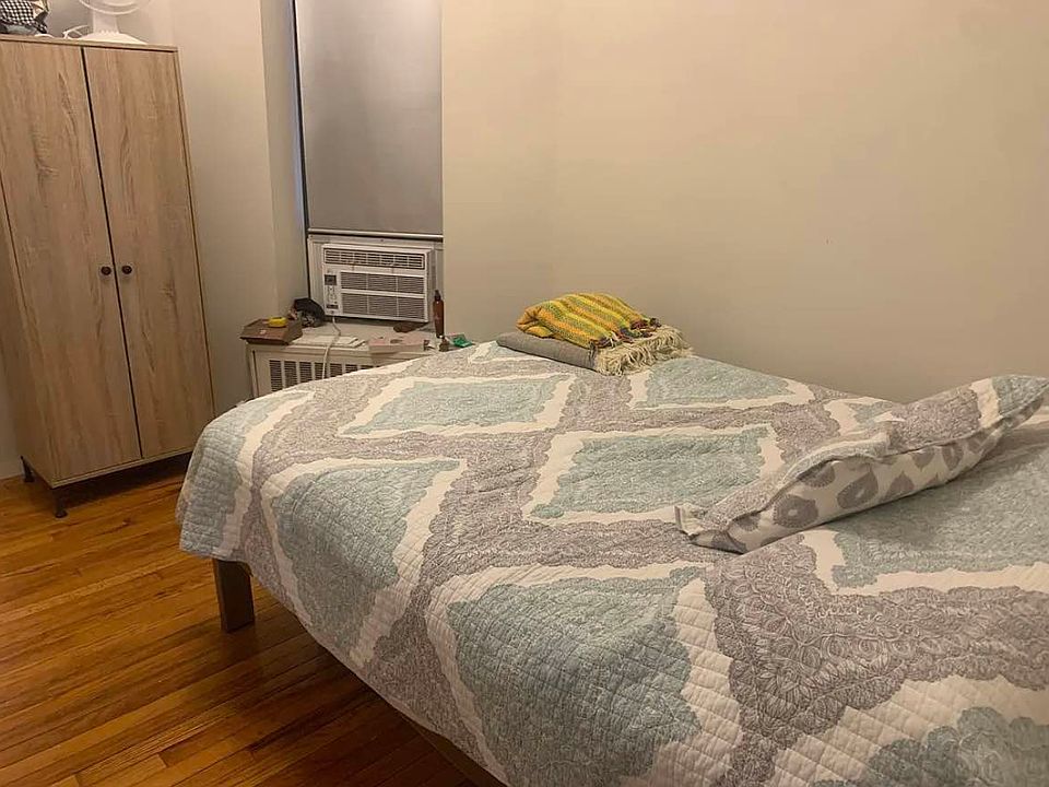 2nd image of 167 E 77th St APT 17