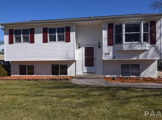 110 Meadow Ln, Washington, IL 61571