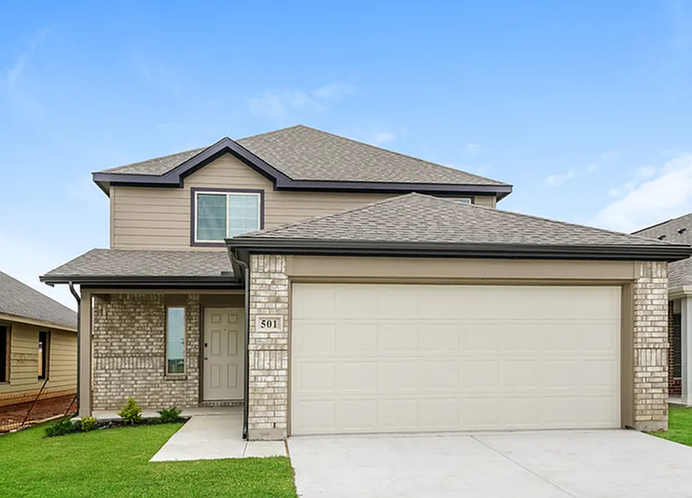 501 Sussex Dr — Photo 1