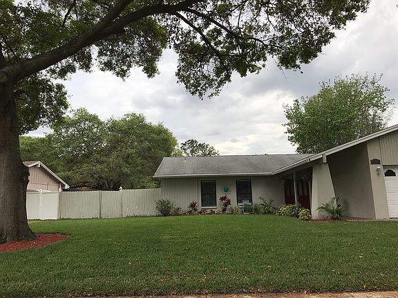 3rd image of 4020 Braesgate Ln