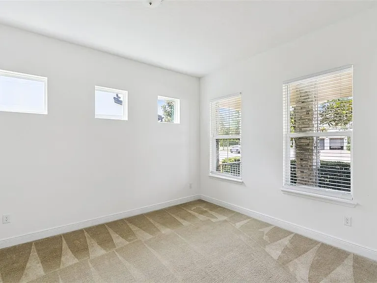 7530 Alpine Butterfly Ln — Photo 9