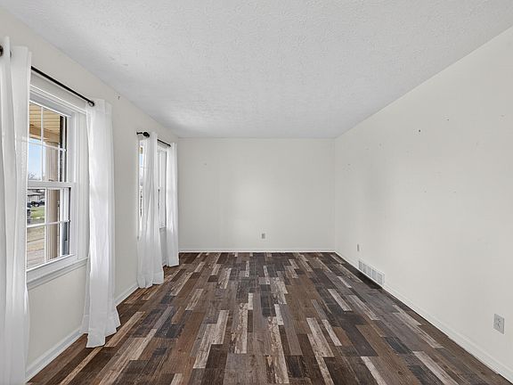 5th image of 1765 Bellechasse Dr