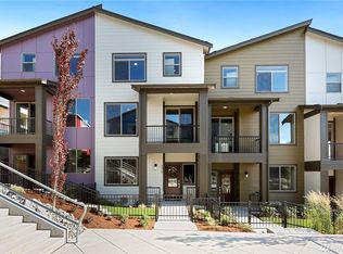 9882 11th Ave SW #50, Seattle, WA 98106