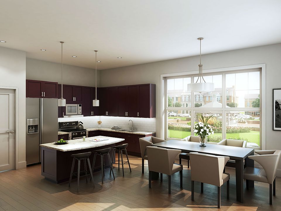 Kitchens - SS appliances, granite counter tops, LOTS of light