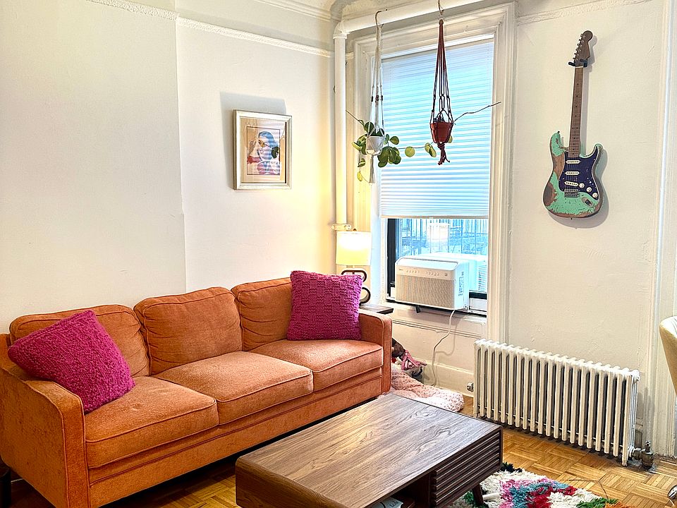 1st image of 252 E 112th St APT 3B