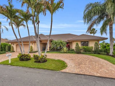 9067 SE Star Island Way, Hobe Sound, FL, 33455