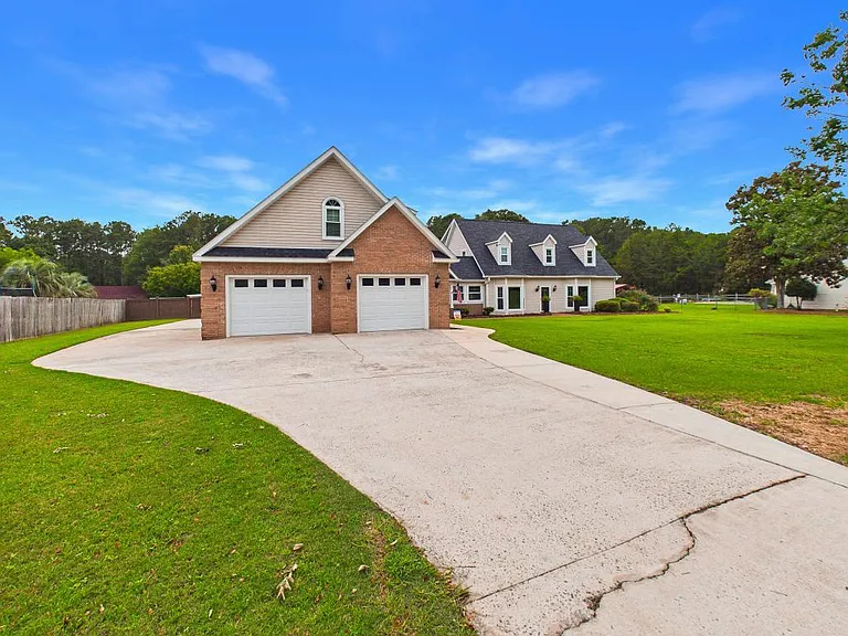 633 Thompson Mill Rd — Photo 4