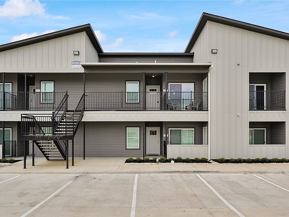1st image of 1326 Prairie Dr #822
