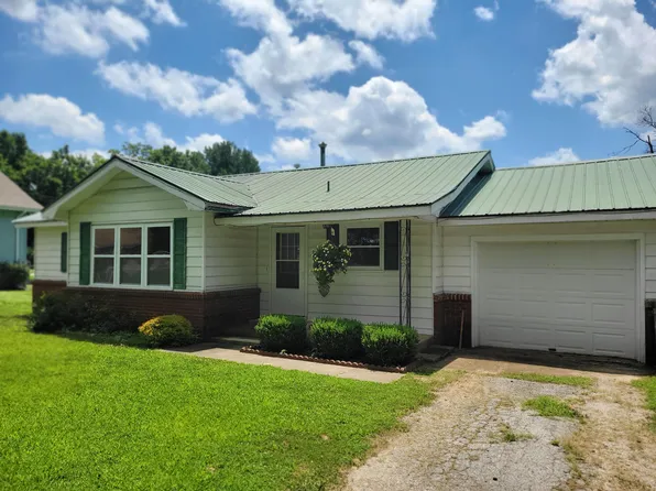 204 W Oak Street, Stockton, MO 65785