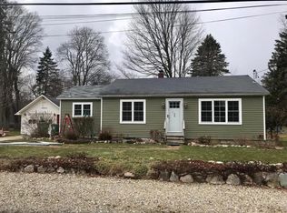 108 Michigan Ave, Colon, MI 49040