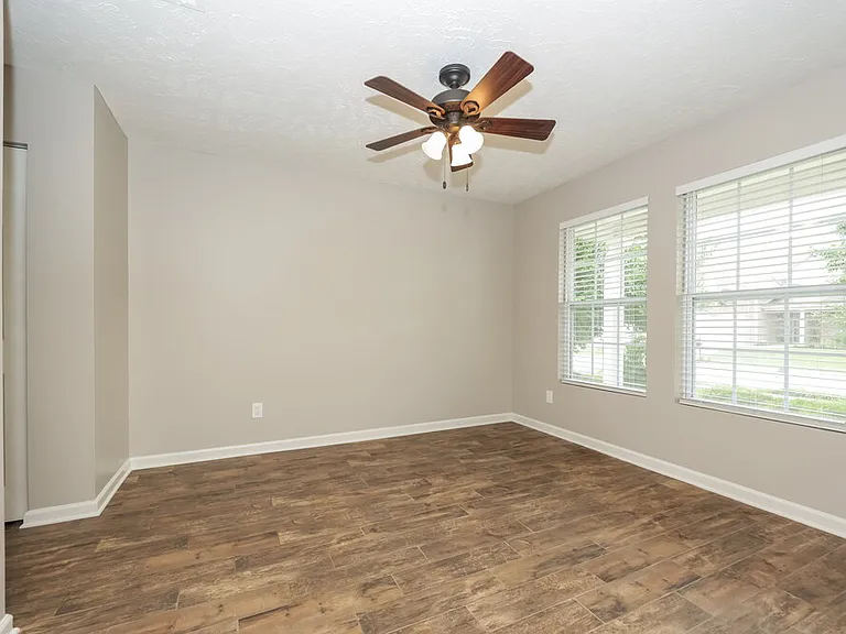413 Creek Oak Dr — Photo 6