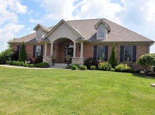 2020 Buckeye Field Ct, Lebanon, OH 45036