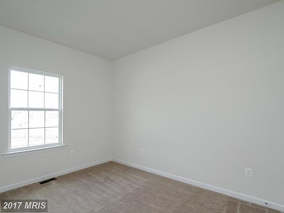 4th image of 7719 Town View Dr