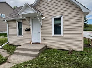 1211 N 7th St, Lincoln, NE 68508