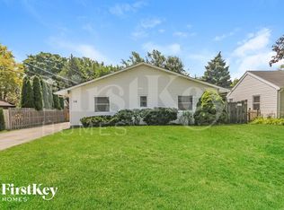 14 Woody Way, Lake In The Hills, IL 60156