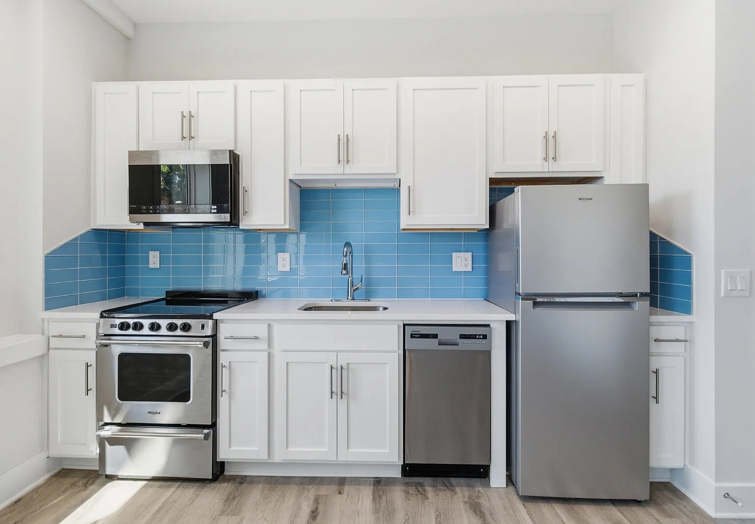2 bed, 2.0 bath, $1,850 — Photo 2