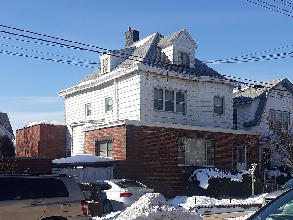 2nd image of 2426 83rd St