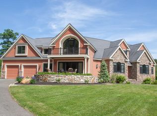 85 Birchwood Rd, Tewksbury, MA 01876