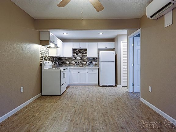 2nd image of 3410 Nasa Pkwy #225