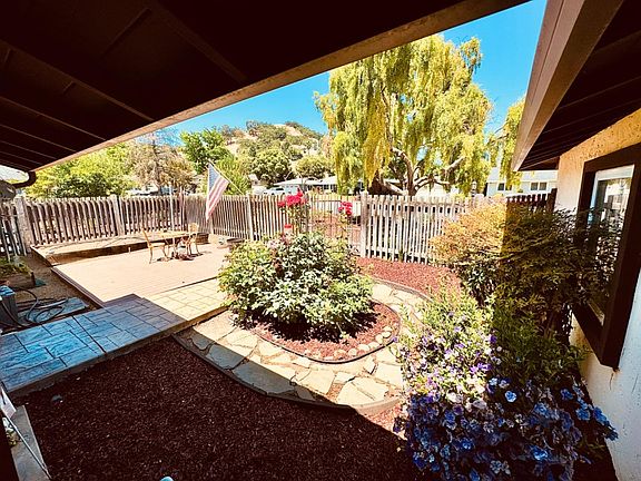 5th image of 820 Encino Dr