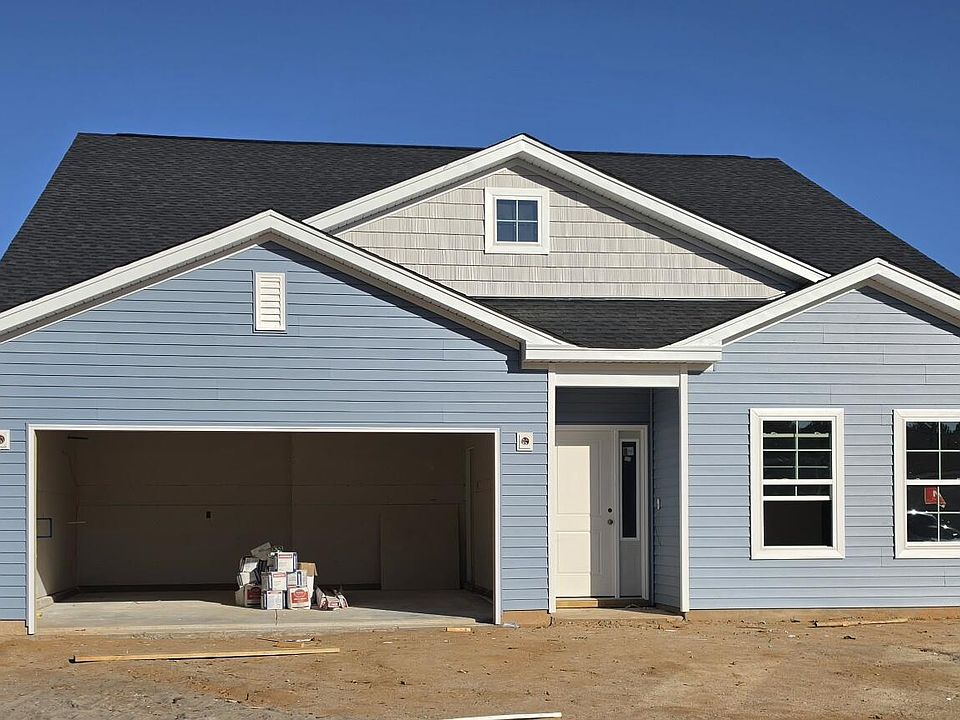 2nd image of 1046 Carolina Way