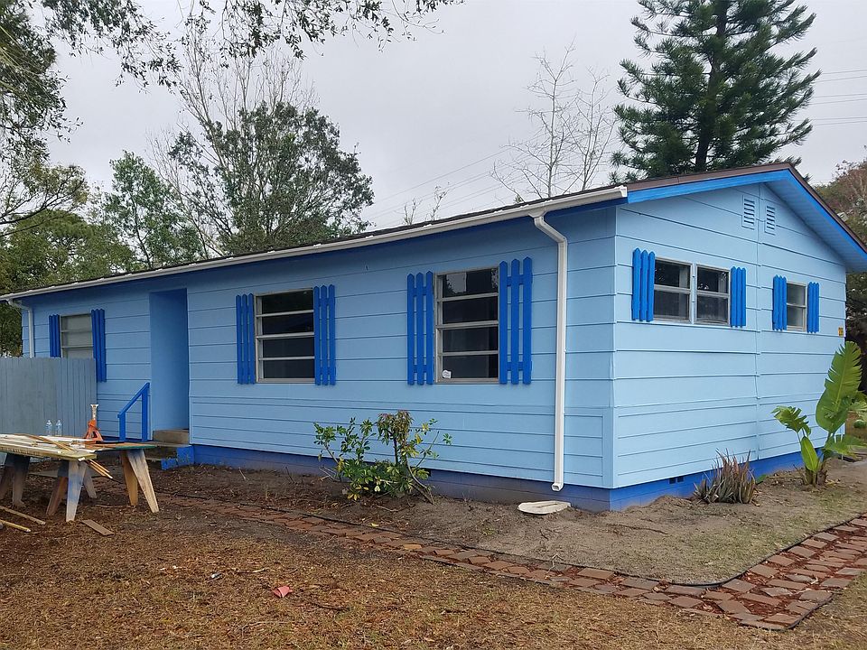 1st image of 236 Colony Dr