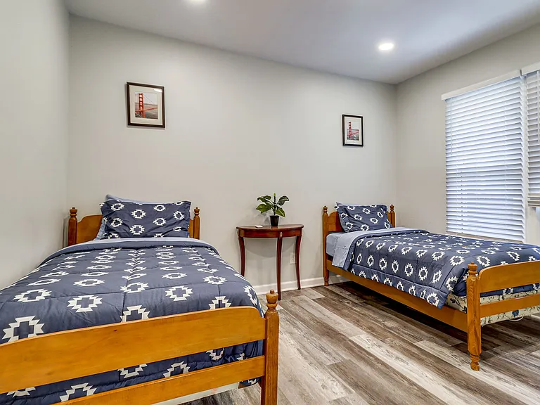 1466 Virginia Park Ave — Photo 16