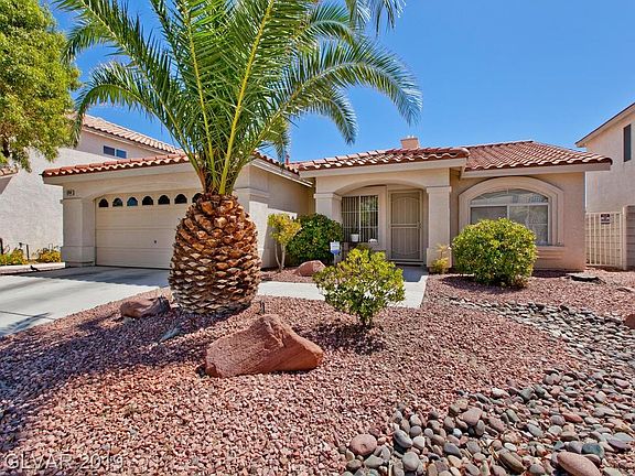 2nd image of 3744 Crescent Canyon St