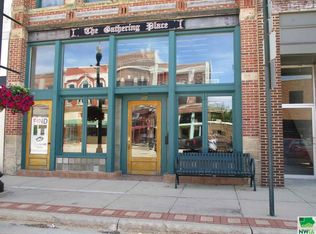 207 W Main St, Cherokee, IA 51012