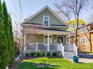 731 Woodlawn Ave, Lake Forest, IL 60045