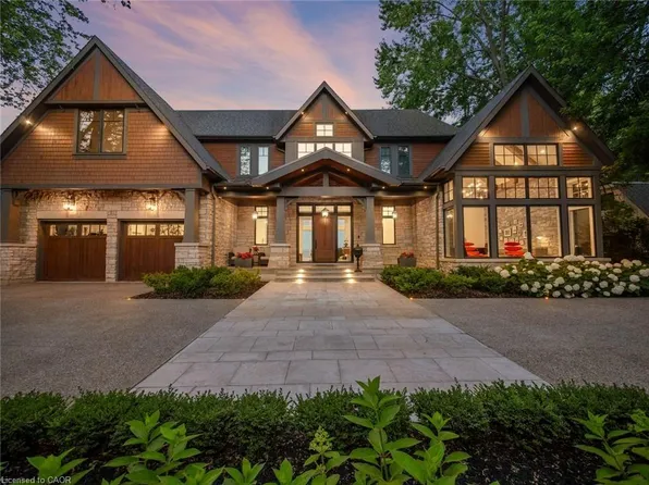 140 Secord Ln, Burlington, ON L7L 2H7