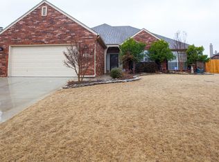 704 N Willow Ave N, Broken Arrow, OK 74012