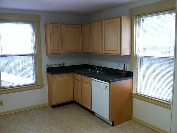 4th image of 3216 Berwyn Pl #1