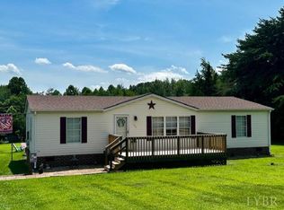 233 Peach Tree Ln, Lynchburg, VA 24504