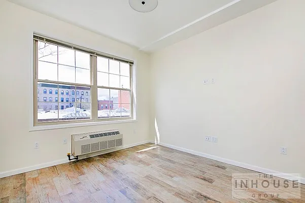 Rented by The InHouse Group | media 3