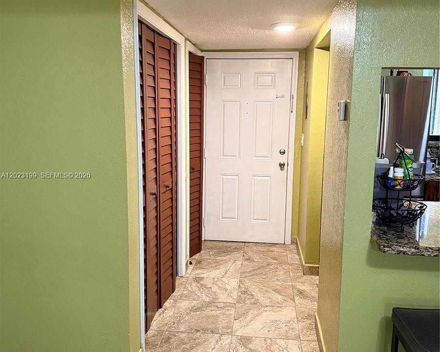 1st image of 191 Lakeview Dr APT 103