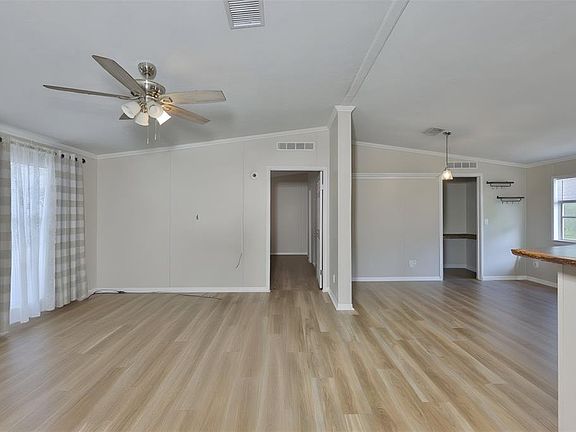 3rd image of 12104 GLENSHIRE DRIVE