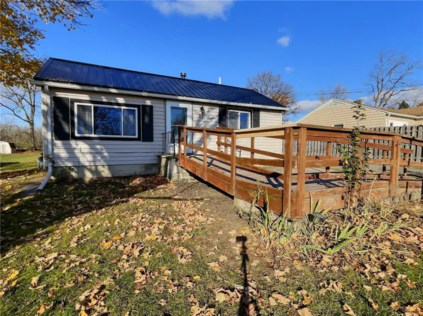 33 West Ave, Elba, NY 14058