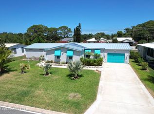 1047 Sebastian Rd, Barefoot Bay, FL 32976