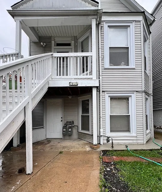 2 bed, 700 sqft, $1,750 — Photo 2