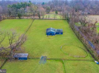 2 Tracys Ln, Tracys Landing, MD 20779