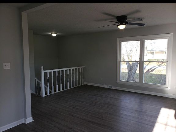 3rd image of 206 Holcomb Path Rd